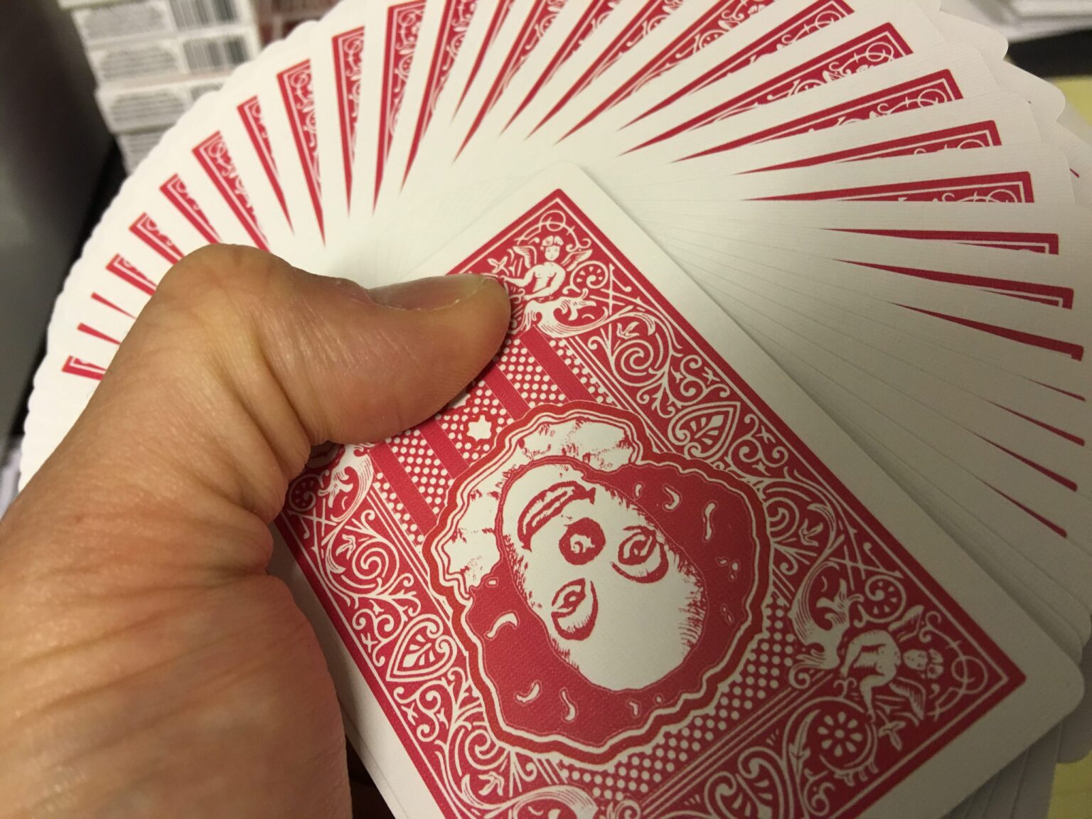 Pennywise clown bicycle playing cards magic trick